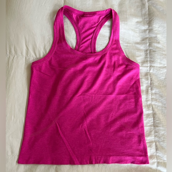 Lululemon swiftly tech tank top 2.0 race length in pow pink - Picture 2 of 3